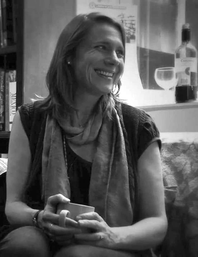 Christina Oakley Harrington 黑白肖像